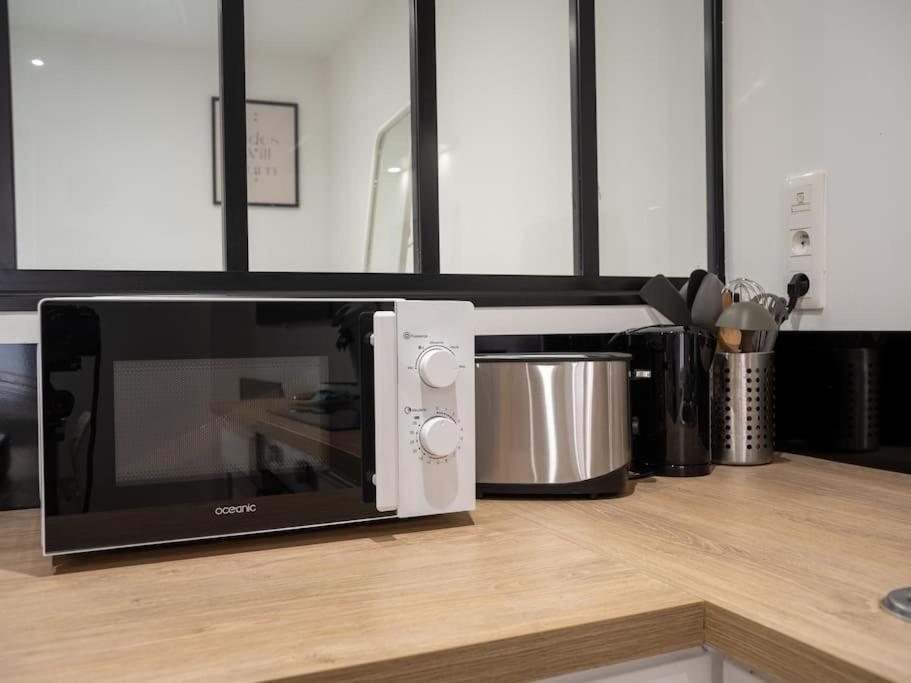 Appartement Tout Equipe Au Coeur Du Panier Vieux Port Marseilles Buitenkant foto